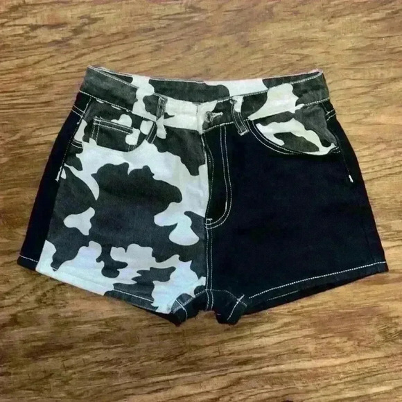 SHEIN cow print shorts petite Small - Picture 1 of 2
